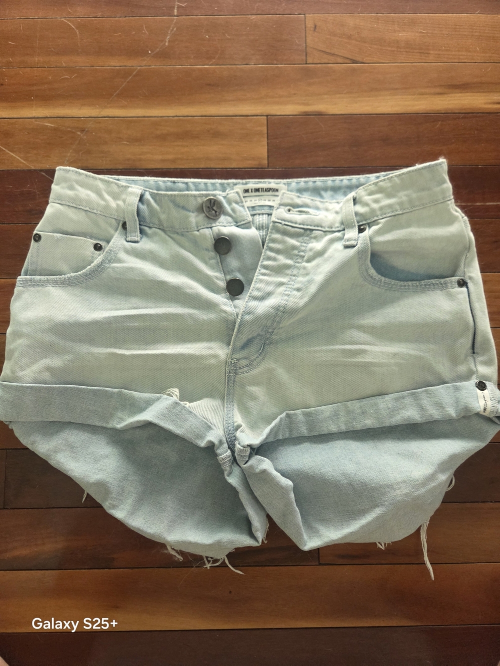 One X Teaspoon Mid Waist Denim Cuffed Women’s Shorts Size 27